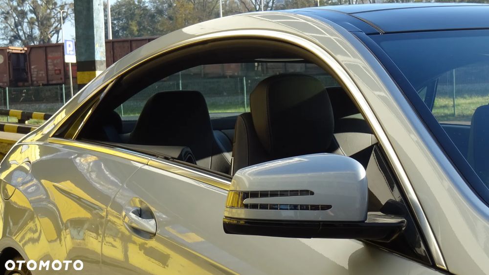 Mercedes-Benz Klasa E 350 4Matic 7G-TRONIC - 20