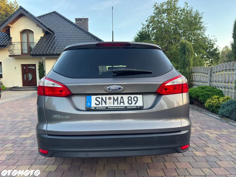 Ford Focus 1.6 TI-VCT Champions Edition - 16