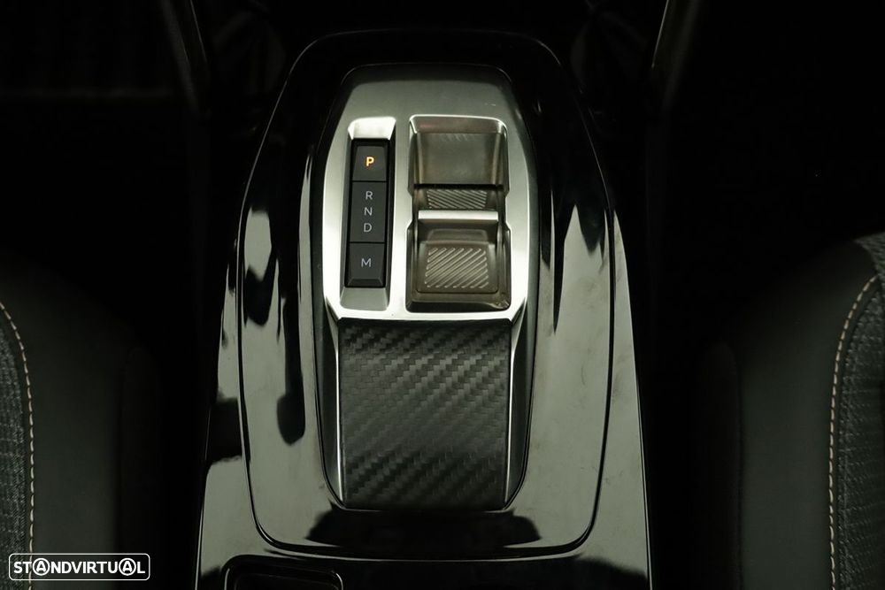 Peugeot 2008 1.2 PureTech Allure EAT8 - 15