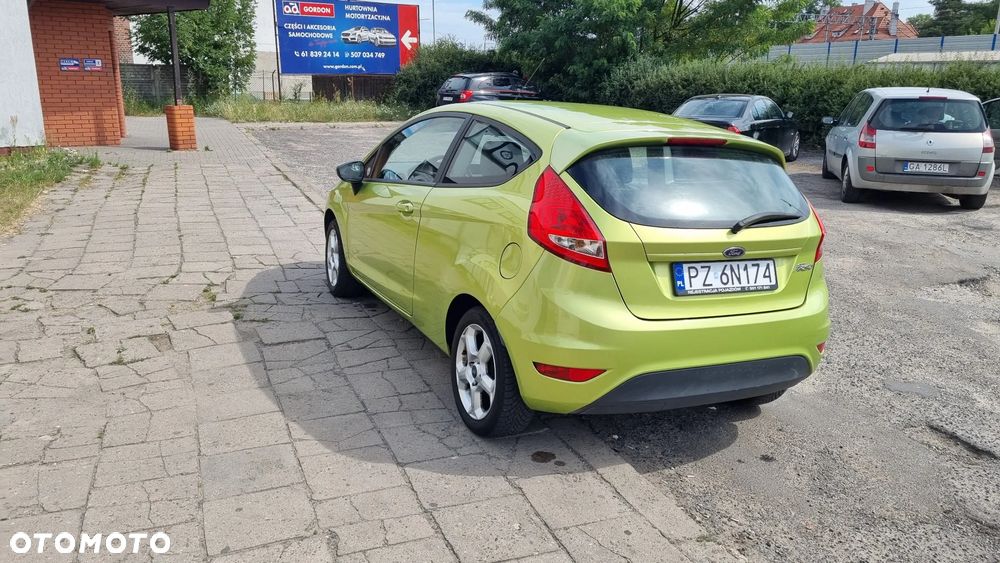 Ford Fiesta - 4