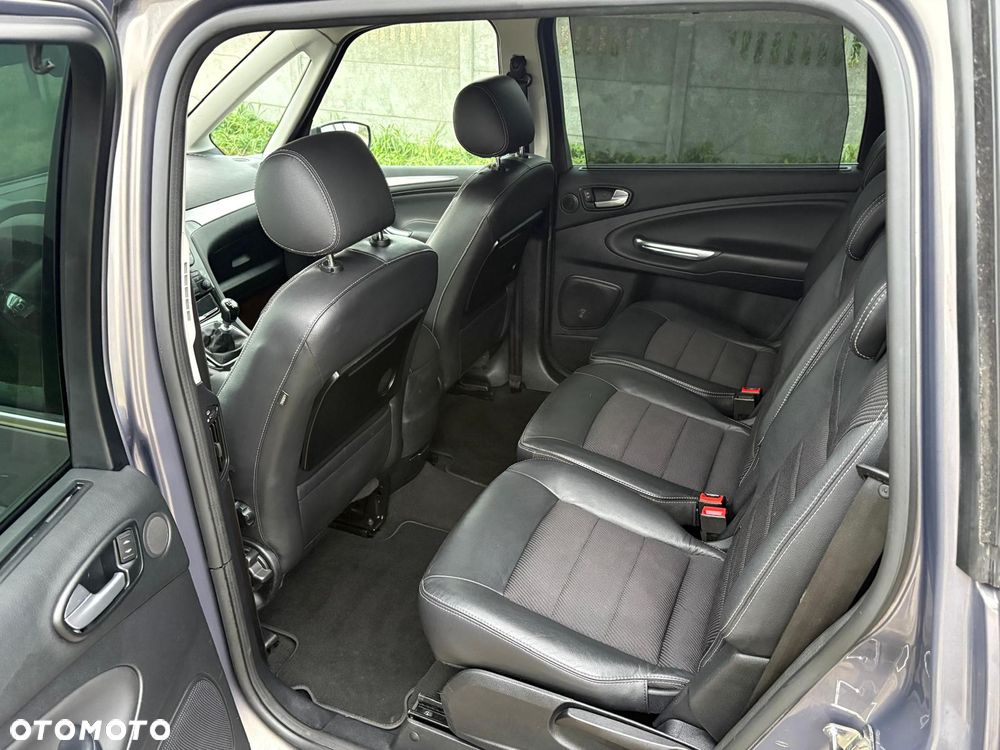 Ford Galaxy 2.0 TDCi Titanium - 17
