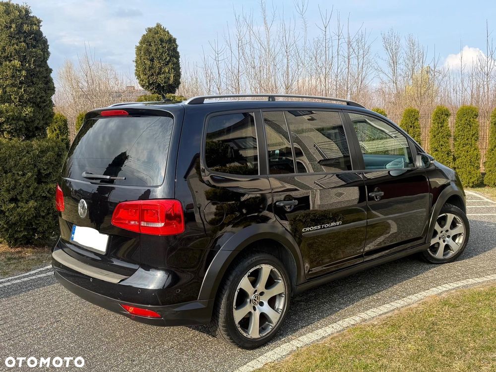 Volkswagen Touran 1.4 TSI Cross - 5