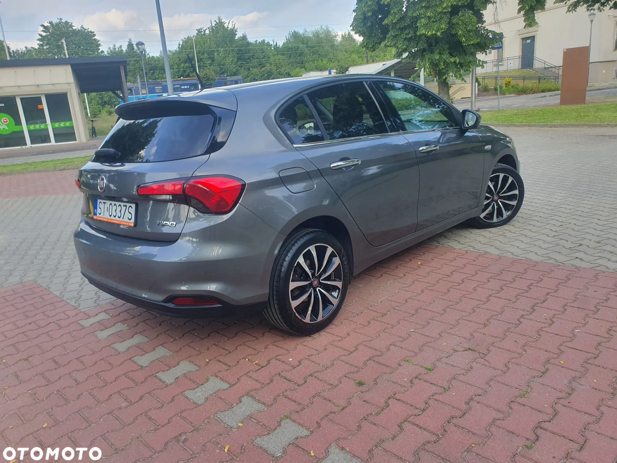 Fiat Tipo 1.6 MultiJet 16v Lounge - 24
