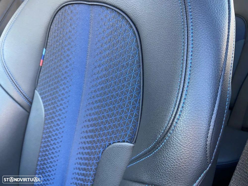 BMW 116 d Pack Desportivo M - 54