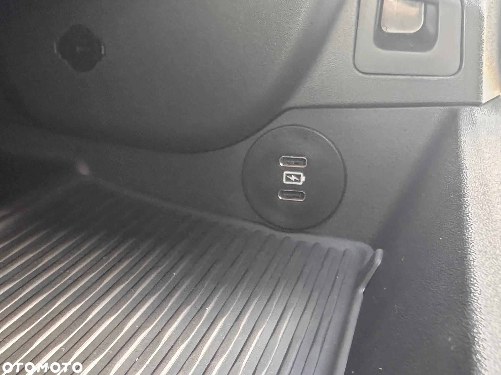 Volkswagen Transporter T7 - 22