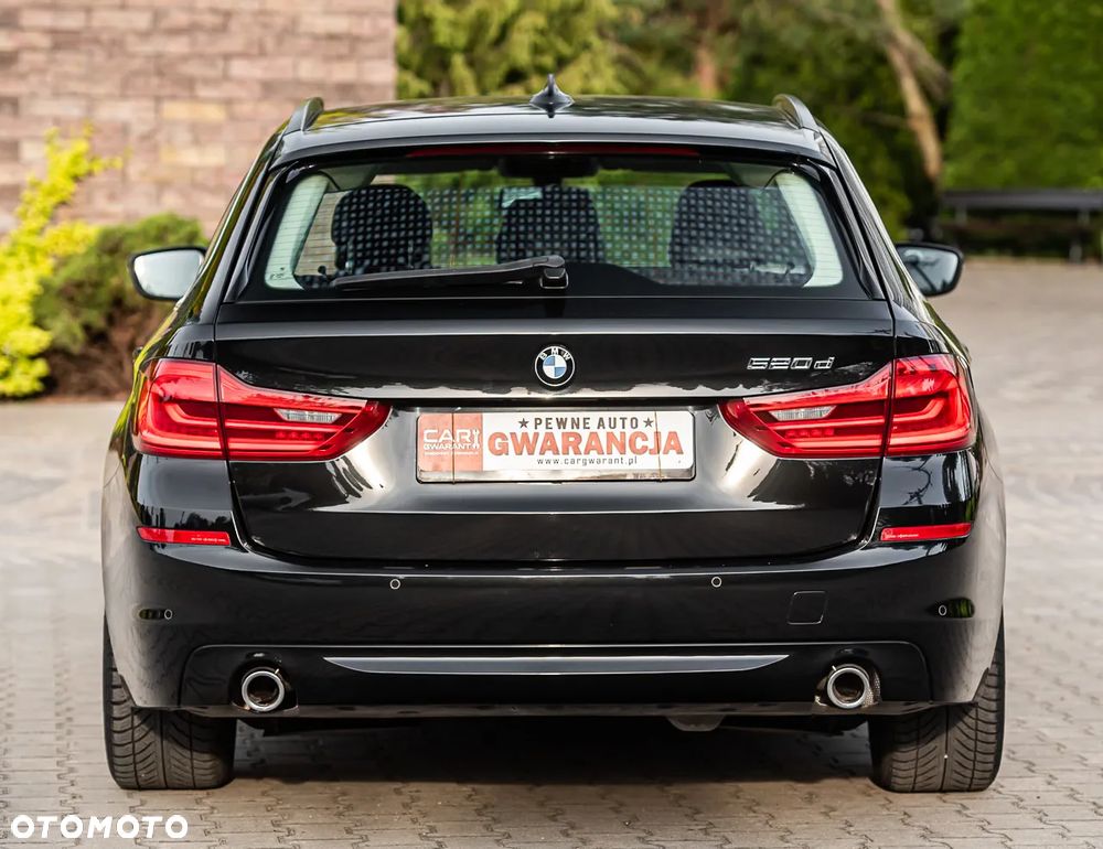 BMW Seria 5 520d Luxury Line - 13