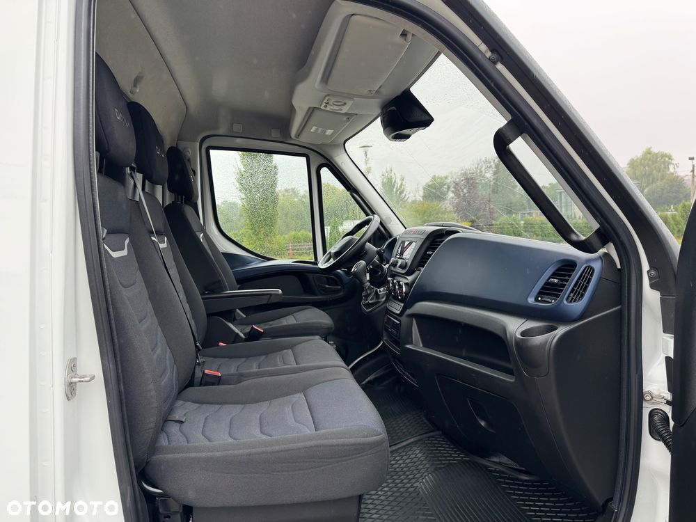 Iveco Daily‼️72C18‼️2021r 3.0 HI-MATIC Chłodnia/Mroźnia zakres -32C THERMO KING V-500 MAX Źródło Zasilania 400V Grube Ściany/Podłoga Przegroda komorowa‼️ Full LED na bliźniaku Salon Polska DMC7200kg - 27