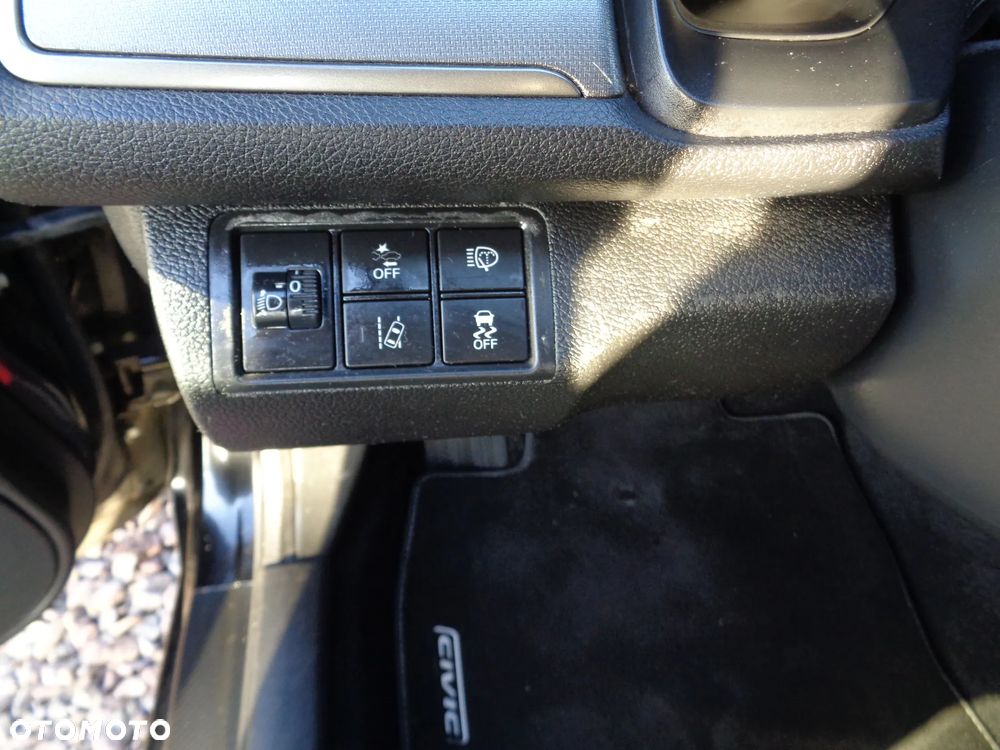 Honda Civic 1.0 i-VTEC Turbo Elegance - 17