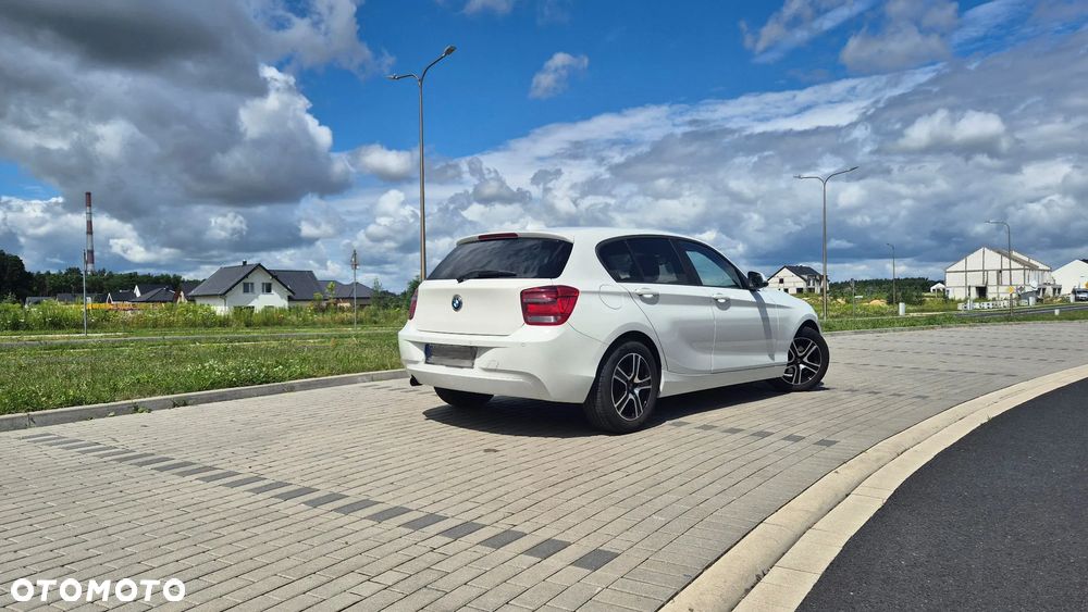 BMW Seria 1 116i - 19