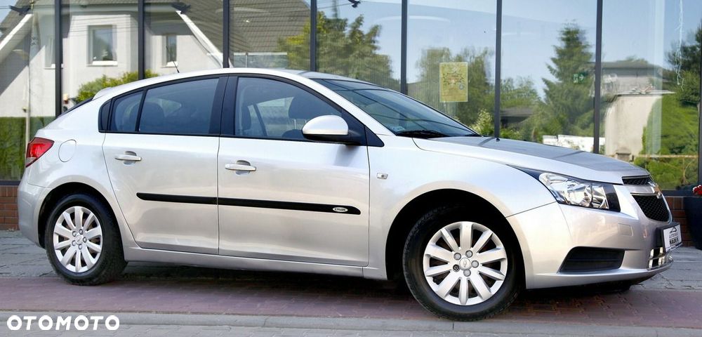 Chevrolet Cruze 1.6 LT+ - 4