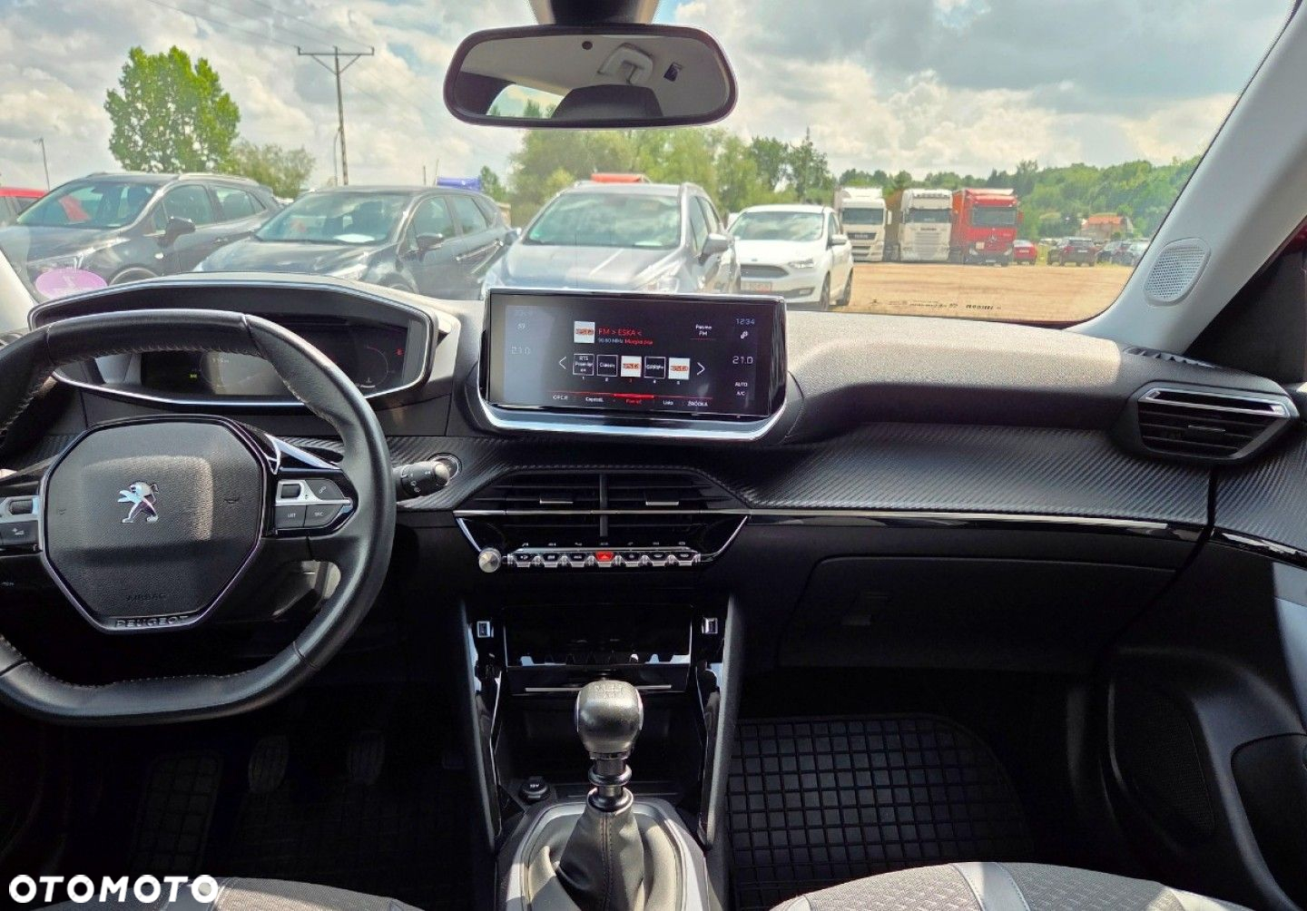 Peugeot 2008 - 9