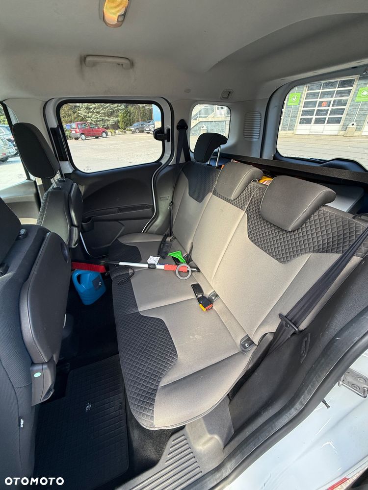 Ford Tourneo Courier 1.0 EcoBoost Ambiente - 7