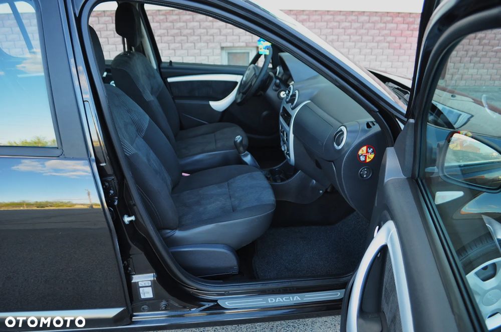 Dacia Sandero 1.2 16V - 22