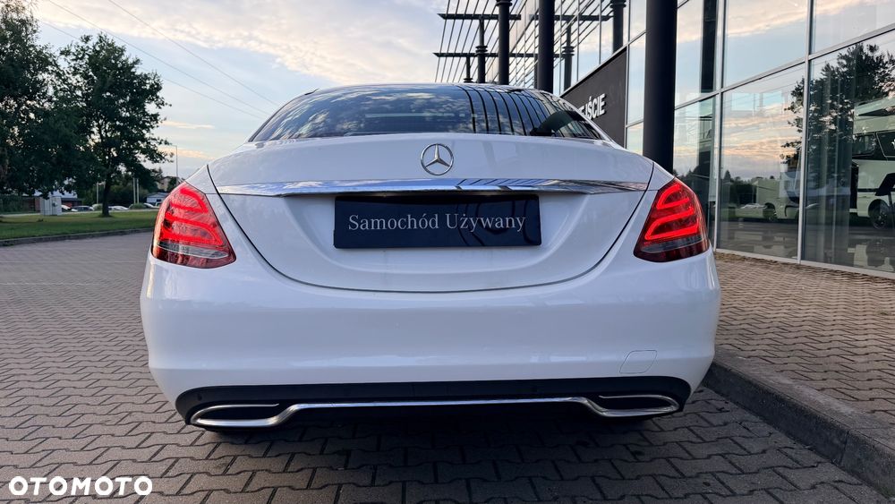 Mercedes-Benz Klasa C 180 9G-TRONIC - 34