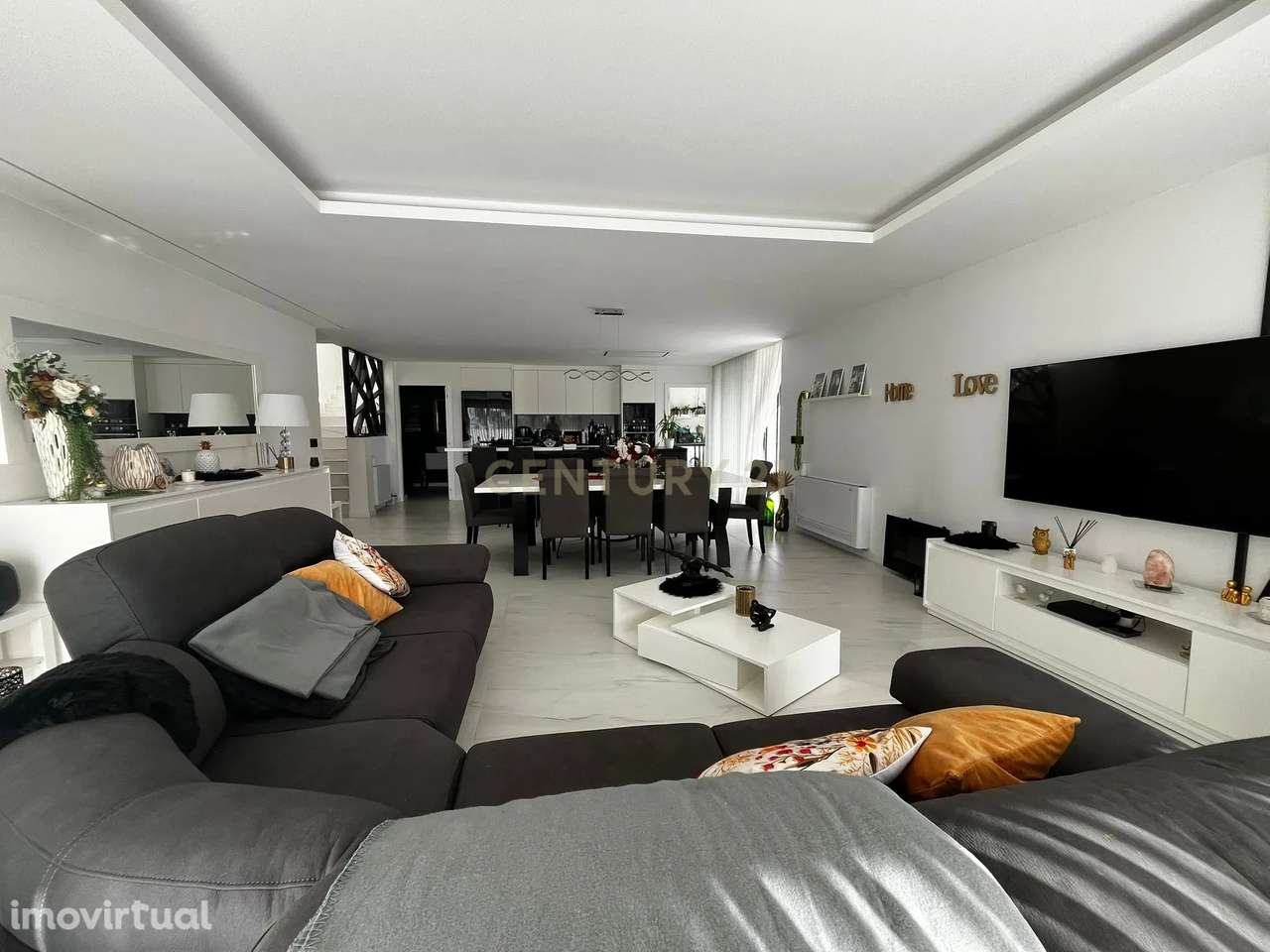 Luxuosa Moradia com Piscina em Vila Franca - Oportunidade Única - Grande imagem: 3/14