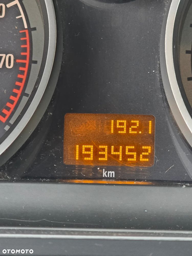 Opel Zafira 1.8 Cosmo - 28