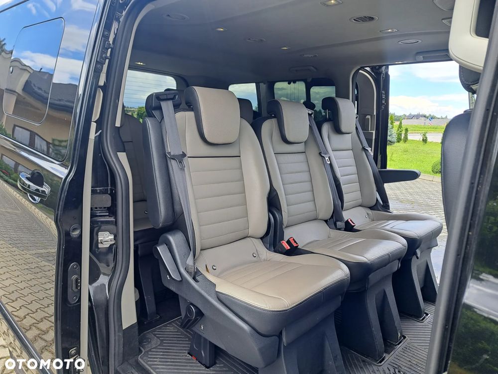 Ford Tourneo Custom 2.0 EcoBlue L2 Titanium SelectShift - 26