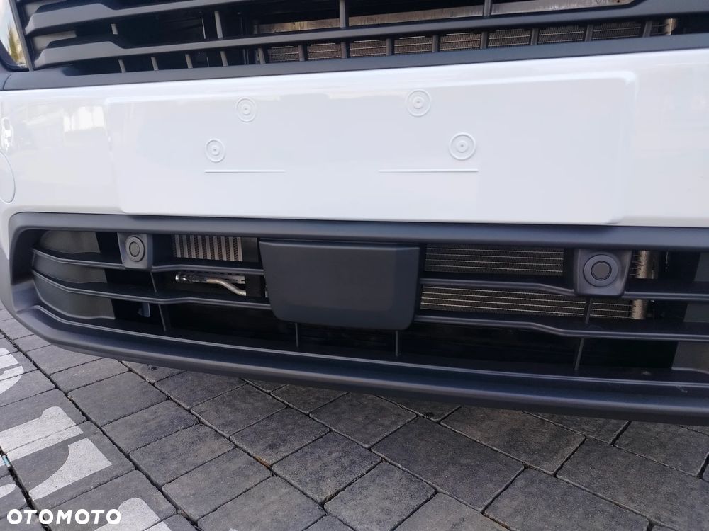 Ford Transit Courier - 24