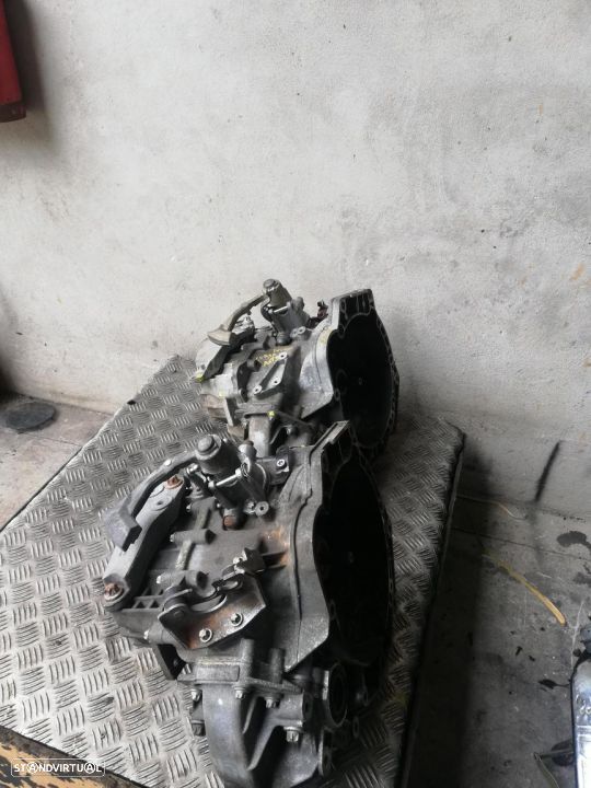 Caixa de 6 velocidades Opel Corsa 1.3 cdti ref: M20 - 11