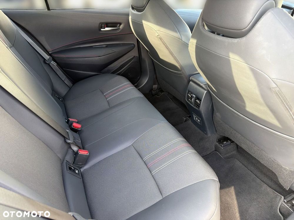 Toyota Corolla 1.8 Hybrid GR Sport - 11