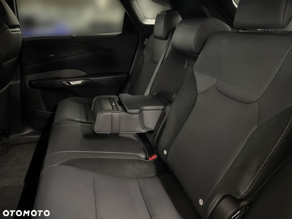 Lexus RX - 16