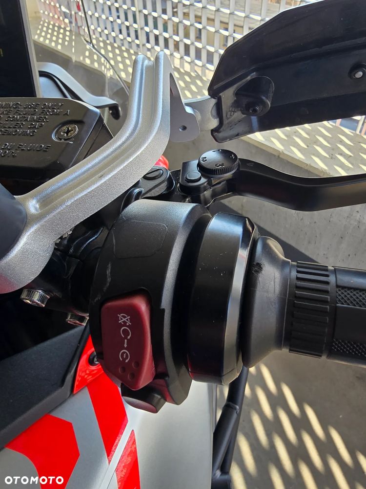 QJMOTOR SRT 600SX - 37