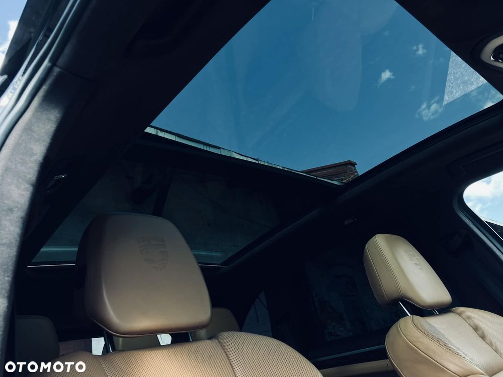Porsche Cayenne - 14