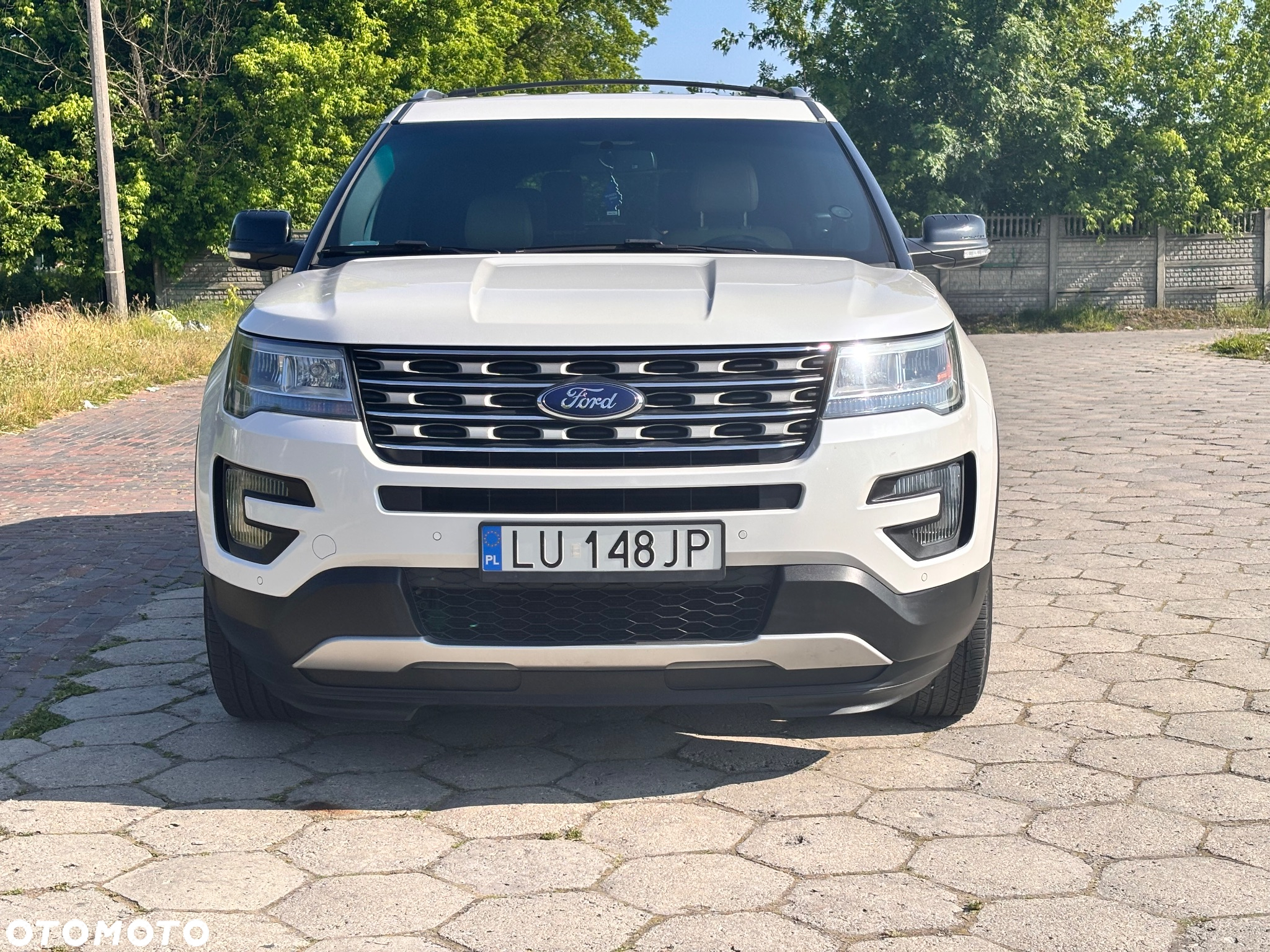 Ford Explorer - 2