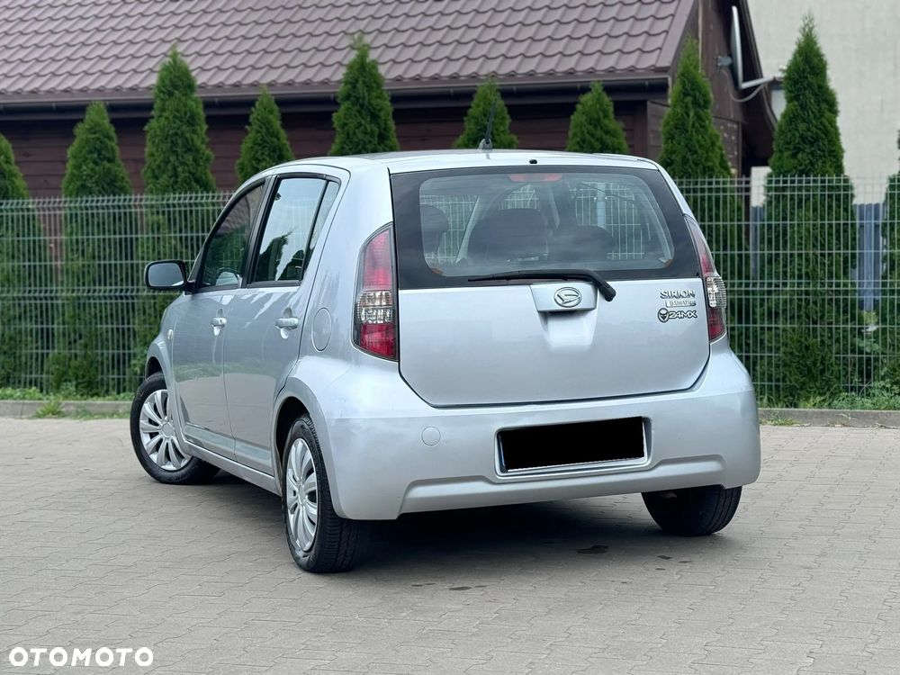 Daihatsu Sirion 1.3 CooLine - 3