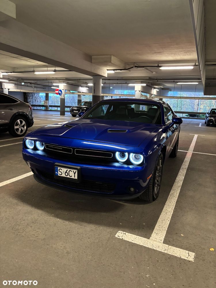 Dodge Challenger - 7