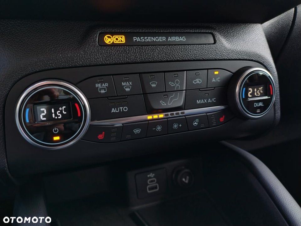 Ford Kuga - 30