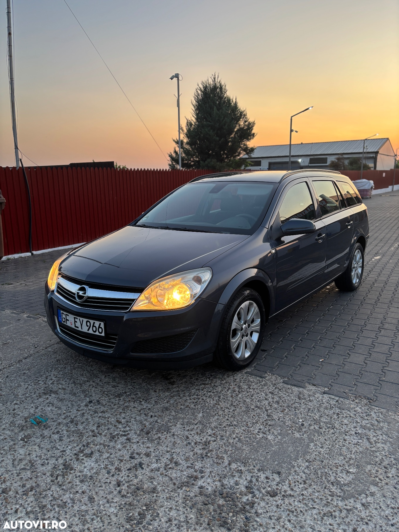 Opel Astra 1.6 Essentia - 2