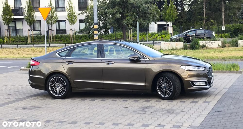 Ford Mondeo Vignale 2.0 Hybrid - 1
