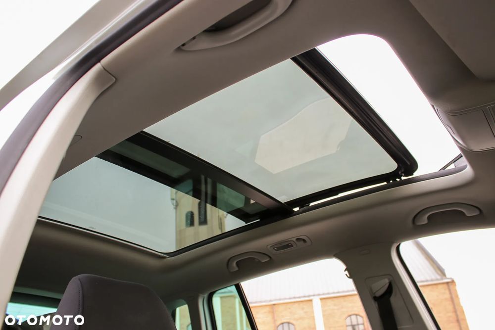 Volkswagen Tiguan - 22