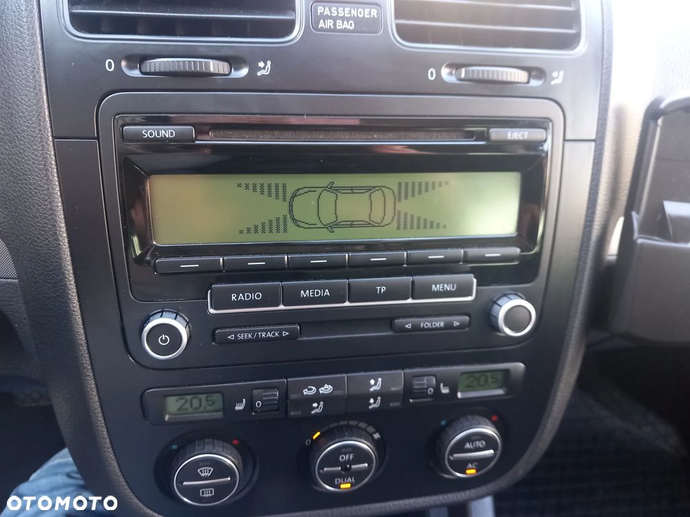 Volkswagen Golf 1.4 TSI DSG MATCH - 36