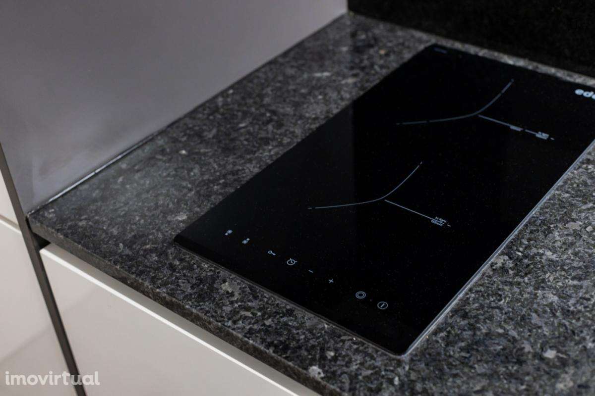 Estúdio - localizado em Ramalde Porto - Grande imagem: 5/29