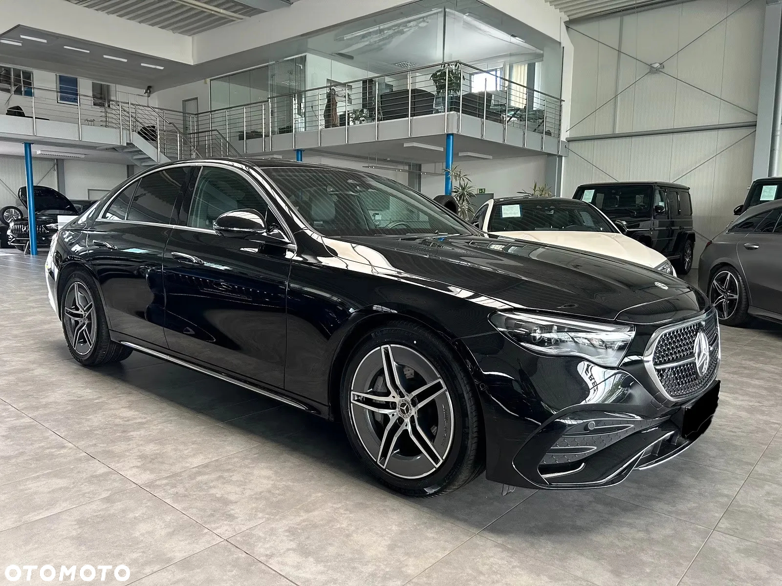 Mercedes-Benz Klasa E 220 d 4-Matic AMG - 2