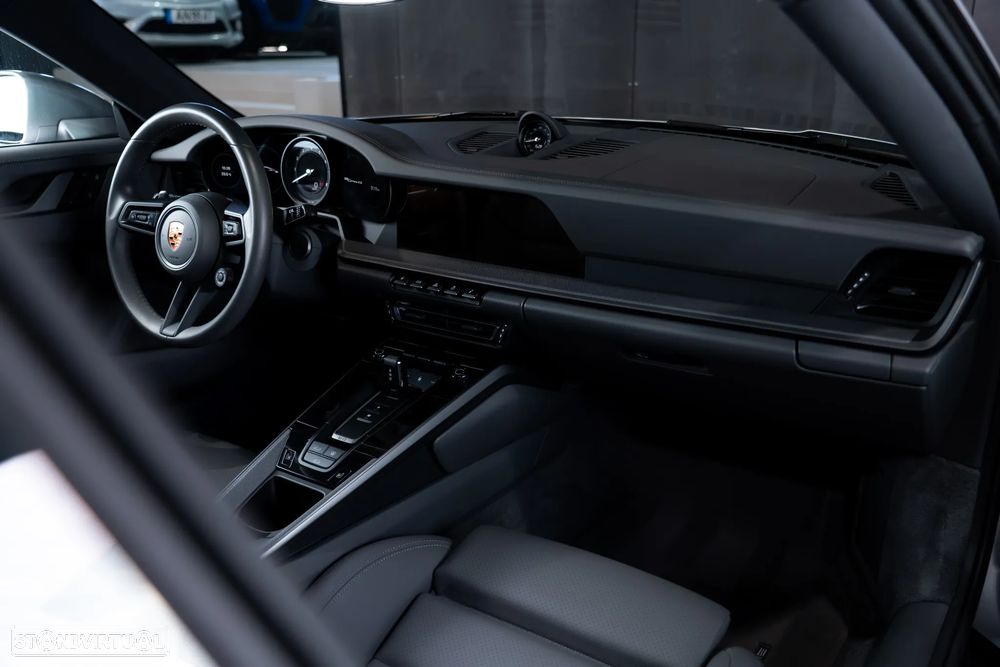 Porsche 911 (992) Carrera GTS PDK - 30