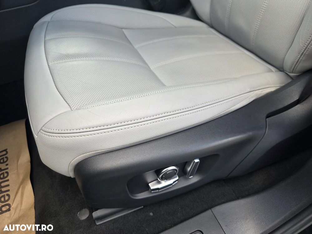 Land Rover Range Rover Evoque 2.0 D165 MHEV Dynamic SE - 32
