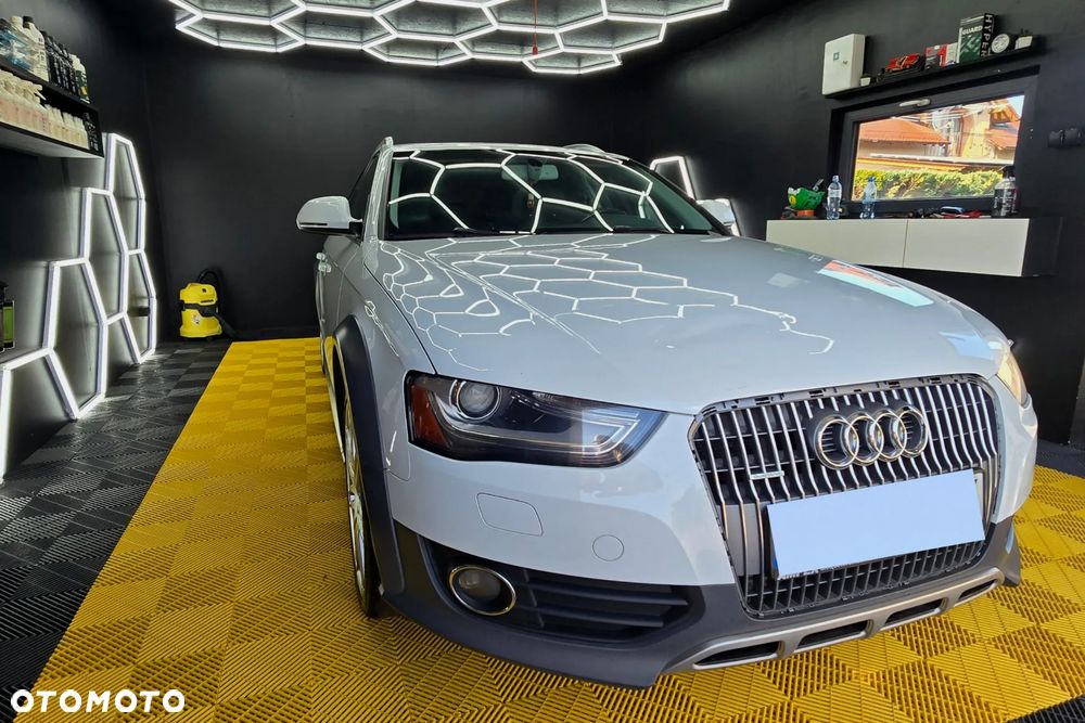 Audi A4 Allroad - 19