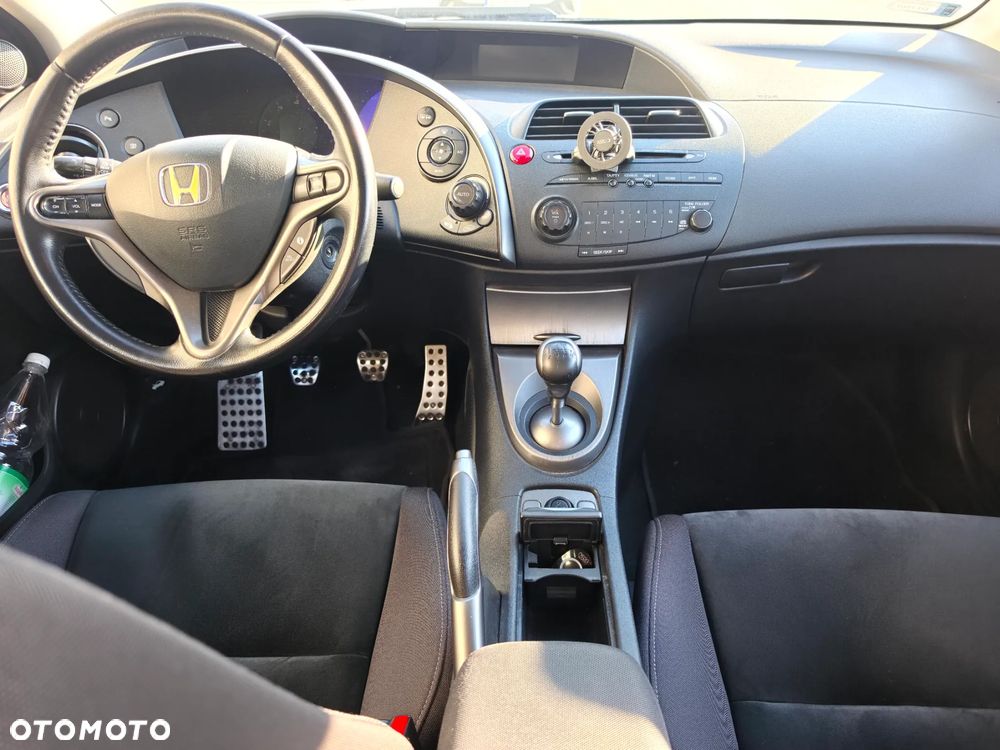 Honda Civic 1.8i-VTEC Sport - 18