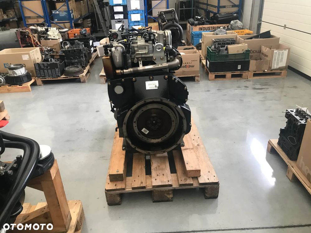 SILNIK JCB 444 TA4-93 23500netto - 2