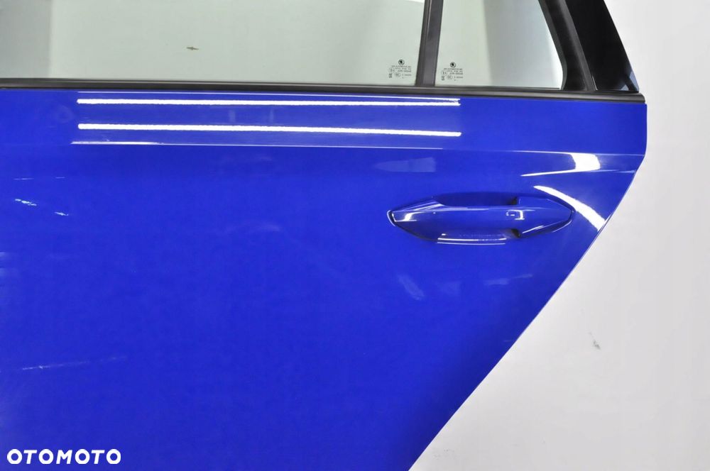 SKODA OCTAVIA IV KOMBI  DRZWI LEWY TYŁ  LEWE TYLNE LF5W - 2