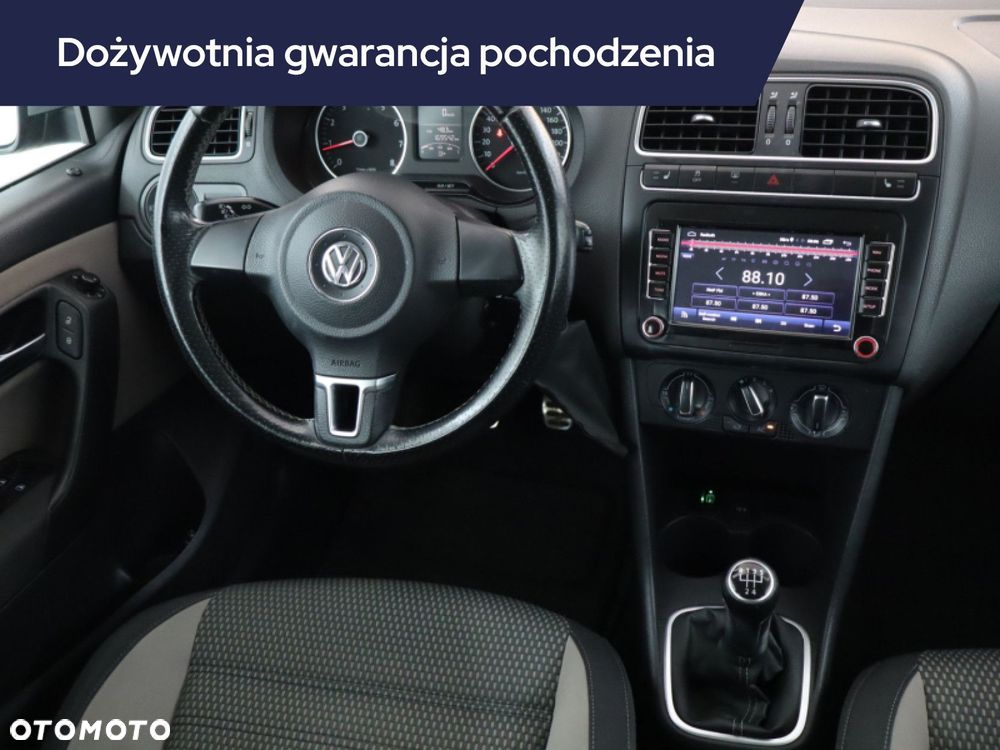 Volkswagen Polo - 9