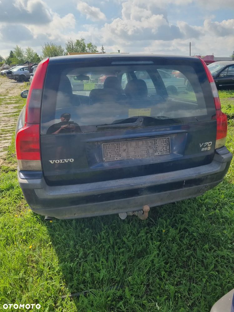 Volvo v70 2001r 2.5 tdi 140km D5252T skrzynia m56 na części - 10