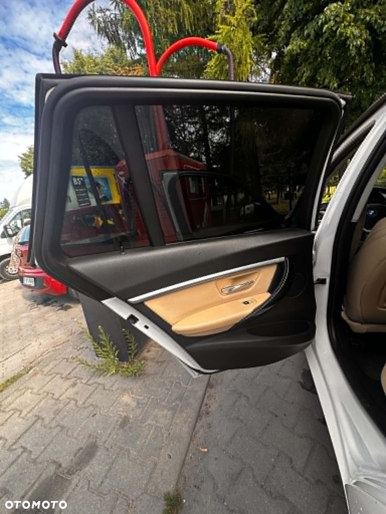BMW Seria 3 320i Luxury Line sport - 7