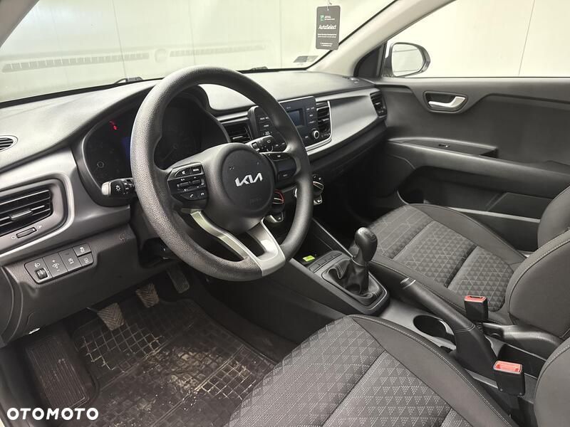 Kia Rio - 10