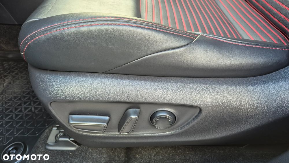 Suzuki Across 2.5 Plug-in Hybrid Elegance 4WD CVT - 15