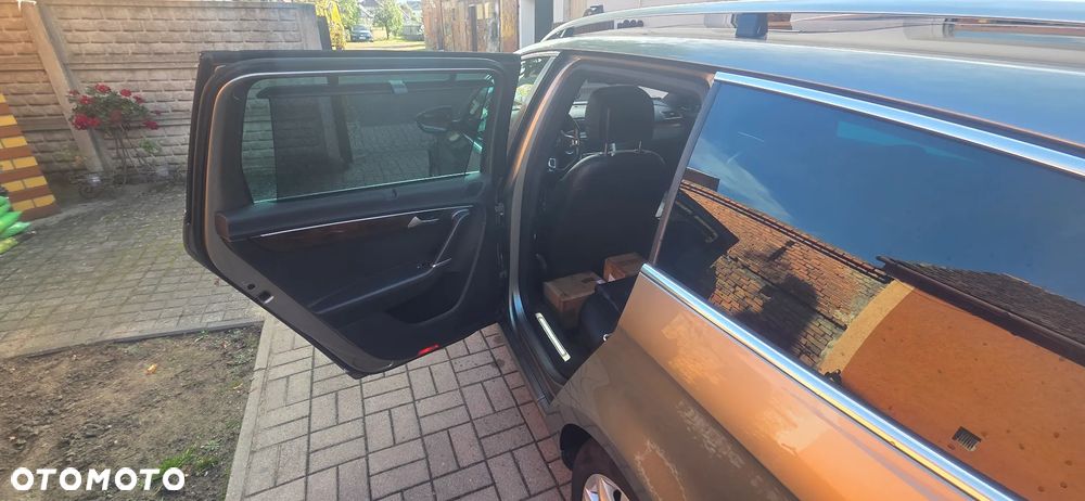 Volkswagen Passat - 14