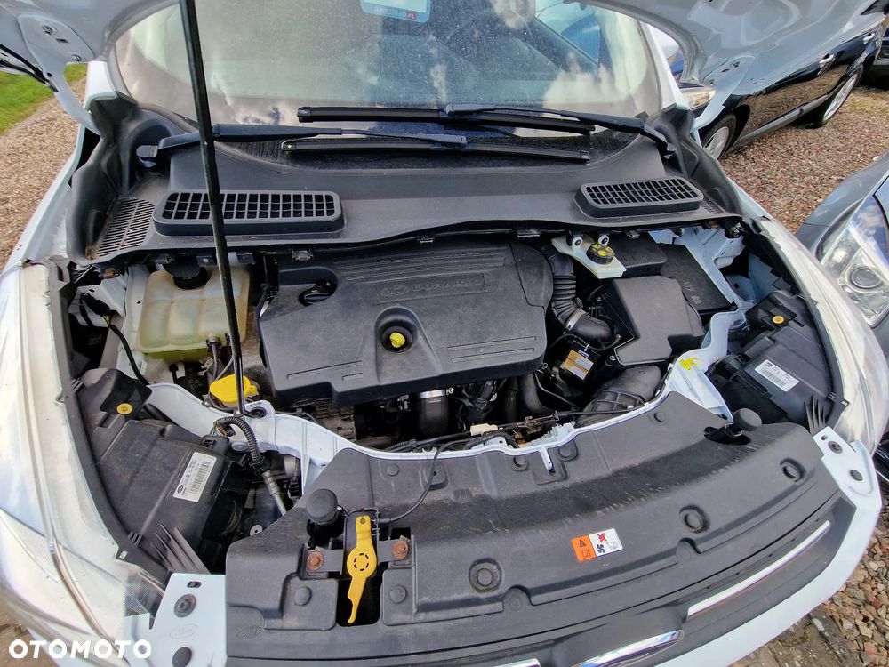 Ford Kuga - 10